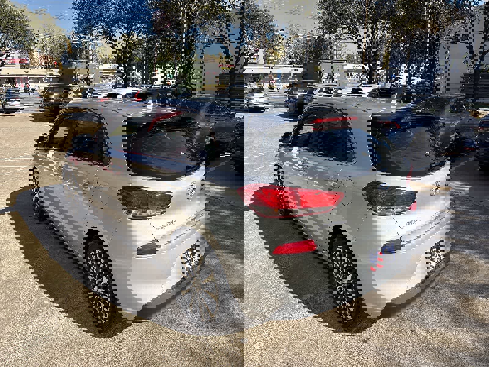 Used 2018 Hyundai Elantra GT w/ Style Package 02 image 4