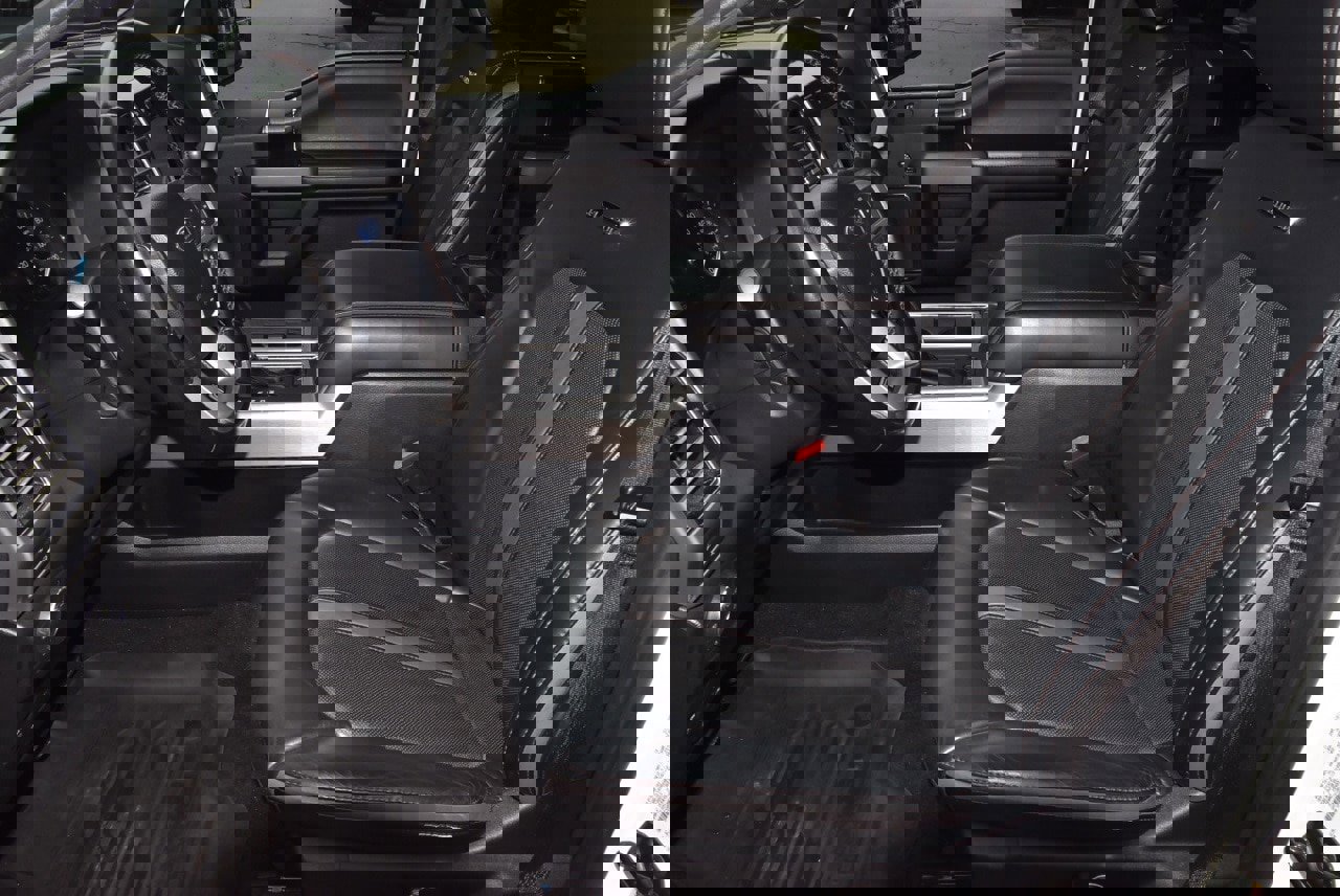 Used 2020 Ford F150 Platinum w/ Equipment Group 701A Luxury image 13