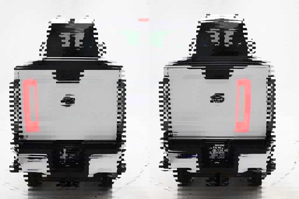 Used 2023 Ford F350 XLT w/ FX4 Off-Road Package image 6