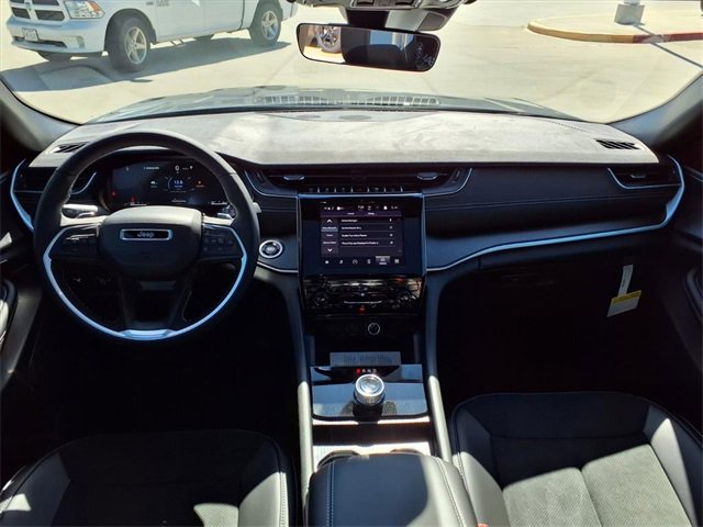 New 2025 Jeep Grand Cherokee L Altitude image 7