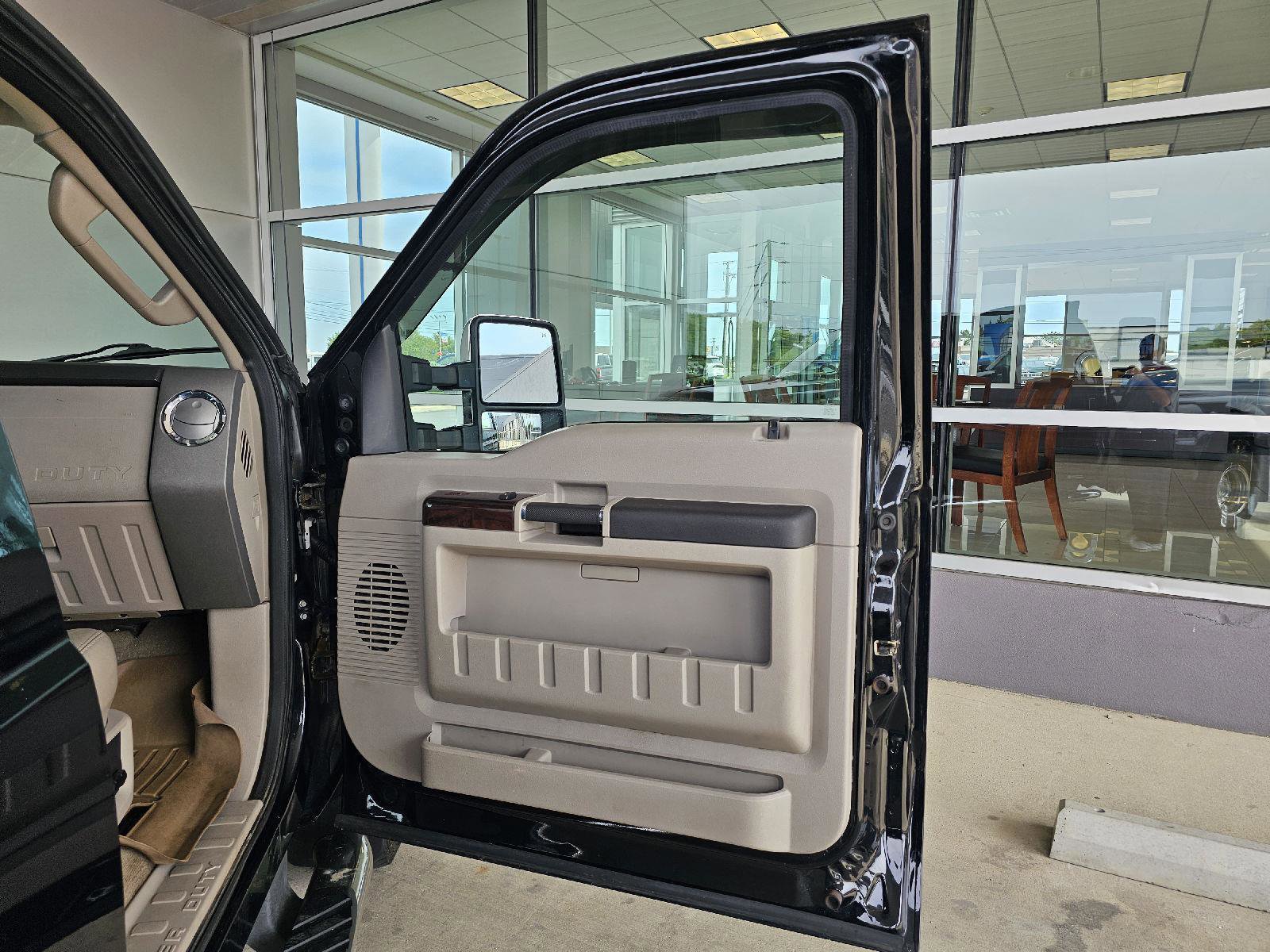 Used 2008 Ford F350 Lariat AWD/4WD image 11