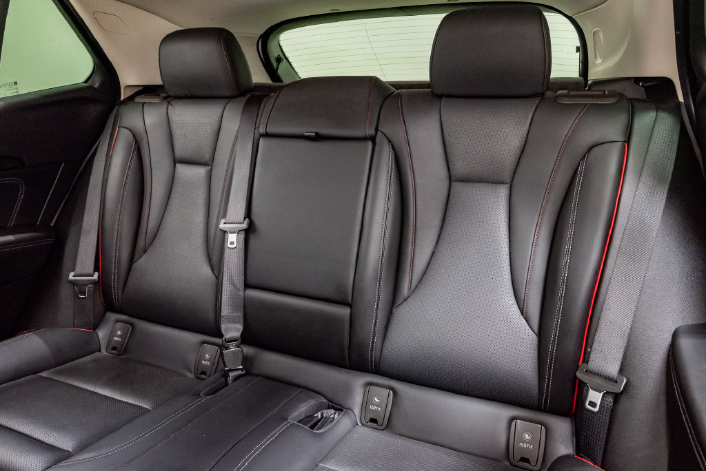 Used 2023 Buick Envision Essence w/ Sport Touring Package FWD image 33