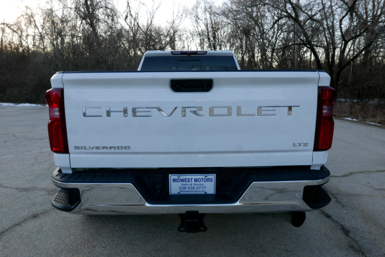 Used 2024 Chevrolet Silverado 3500 LTZ w/ LTZ Convenience Package image 7