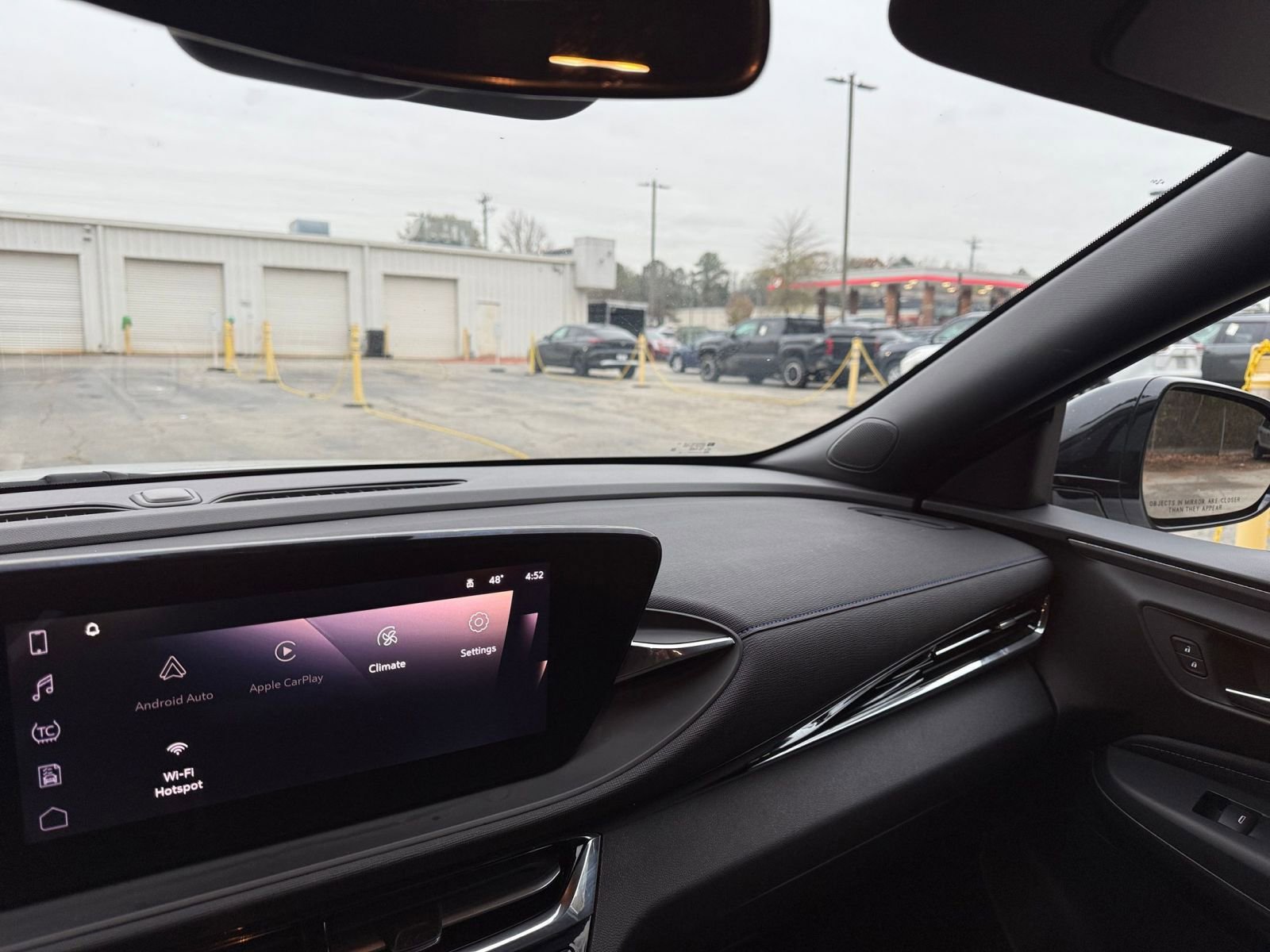 Used 2025 Buick Envista Sport Touring image 35