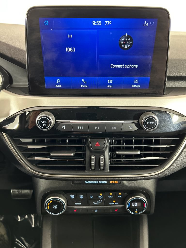 Used 2021 Ford Escape SE w/ SE Sport Appearance Package AWD/4WD image 14