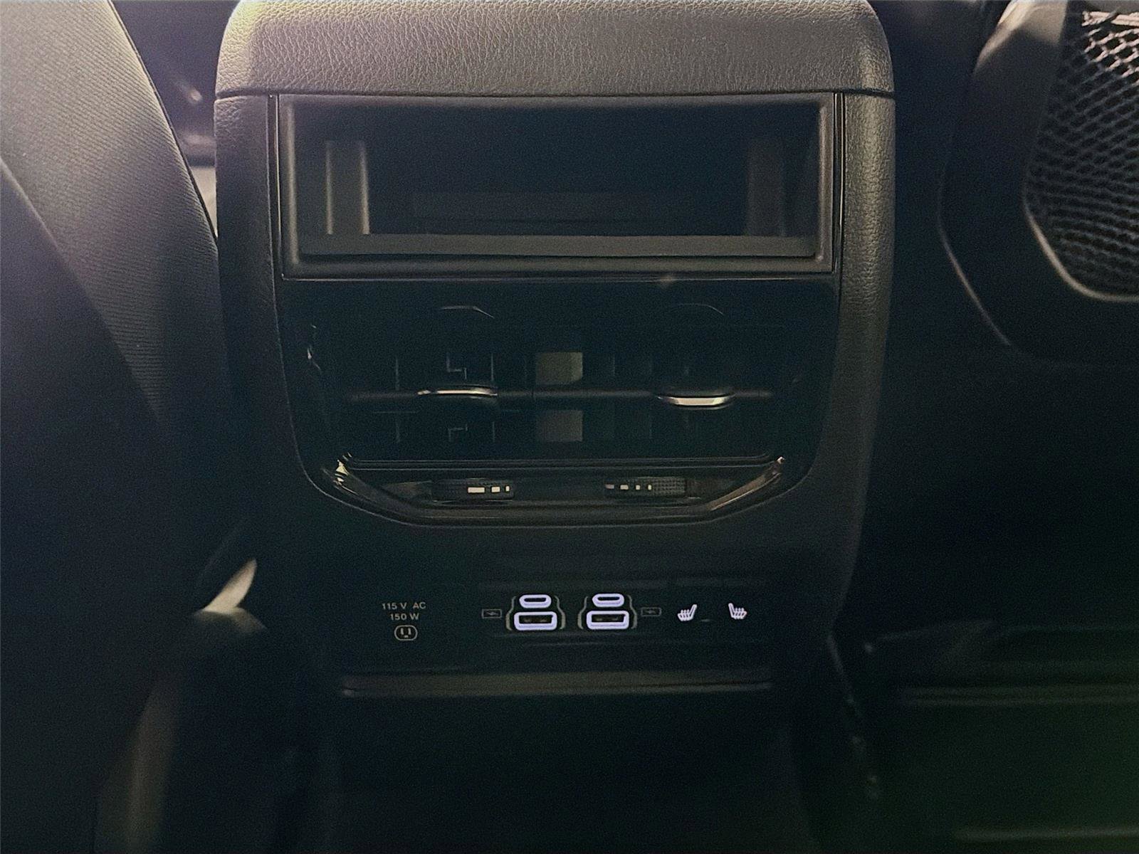 Used 2023 Jeep Grand Cherokee Limited image 25