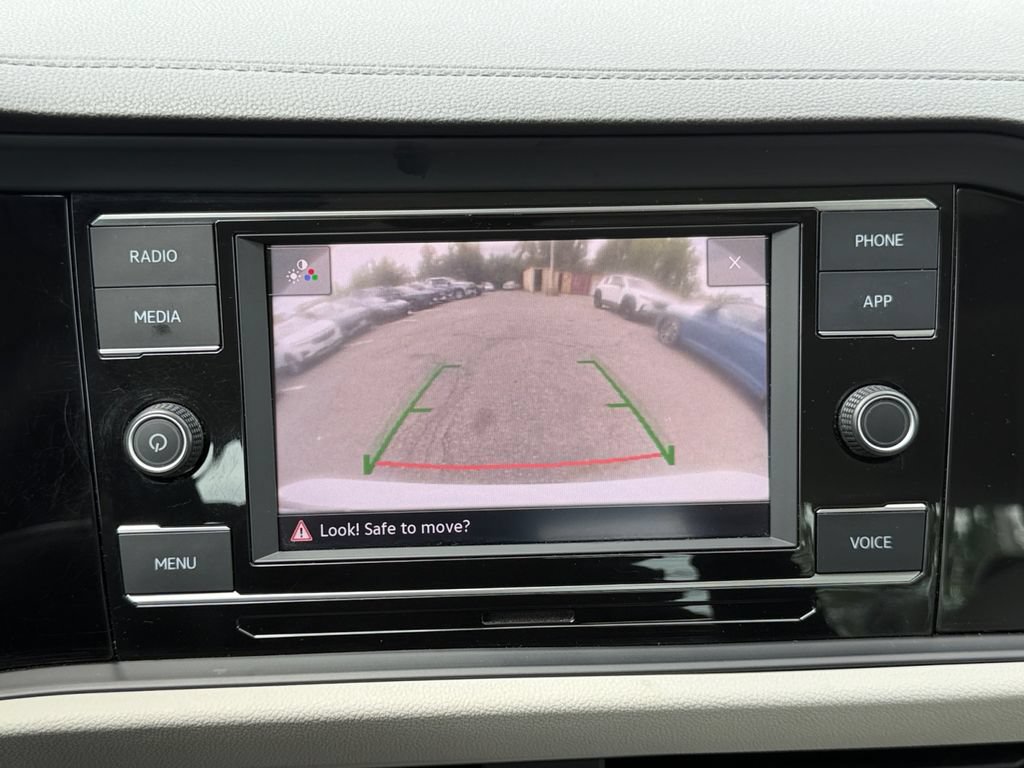 Used 2023 Volkswagen Jetta SE FWD image 15