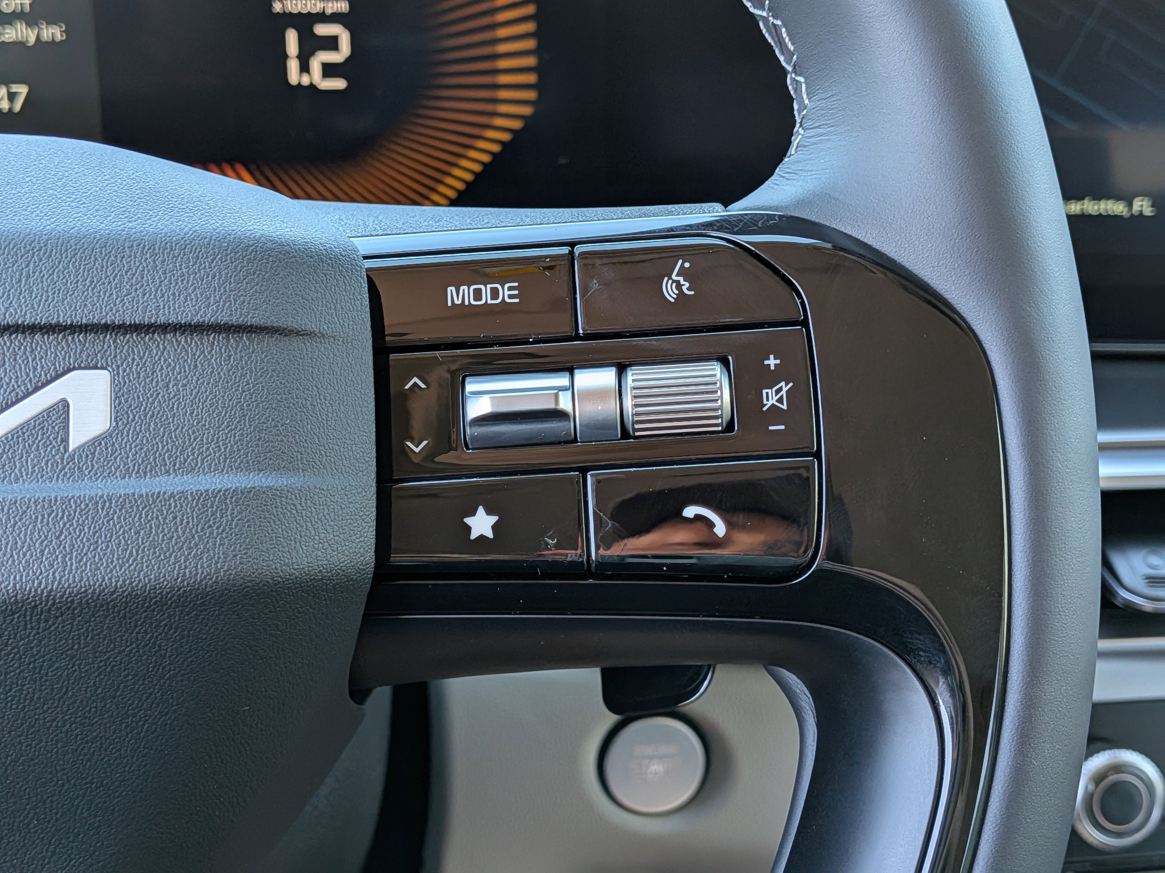 New 2026 Kia Sorento EX FWD image 30
