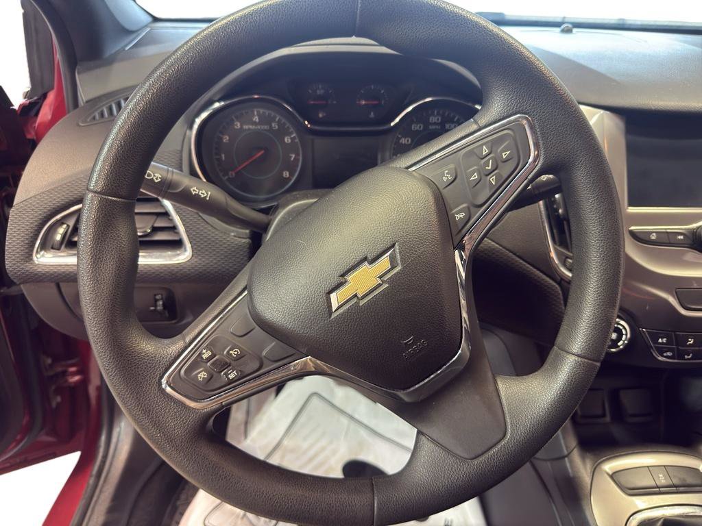 Used 2017 Chevrolet Cruze LT w/ RS Package FWD image 15