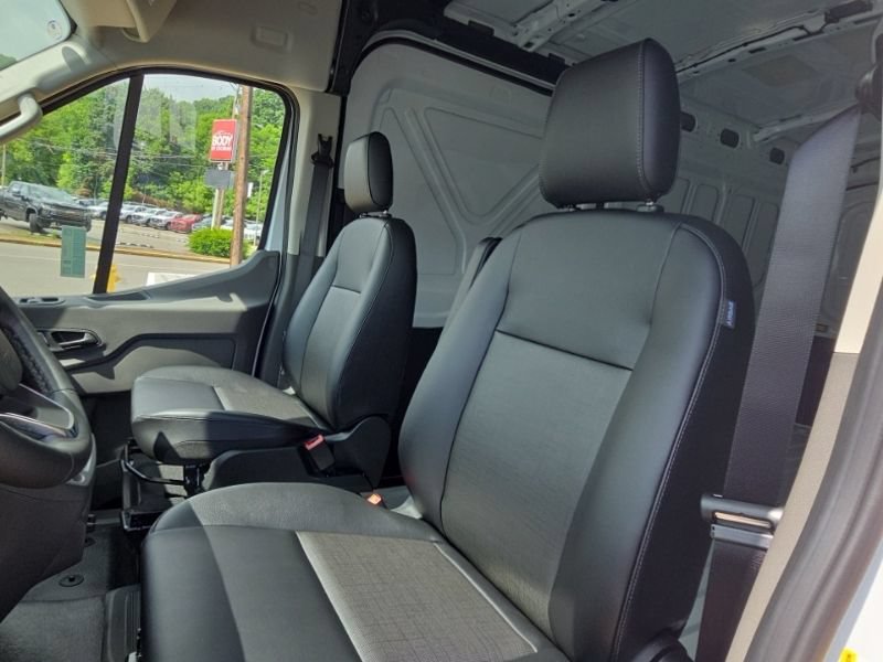 New 2026 Ford Transit 250 148 Medium Roof Extended AWD image 19
