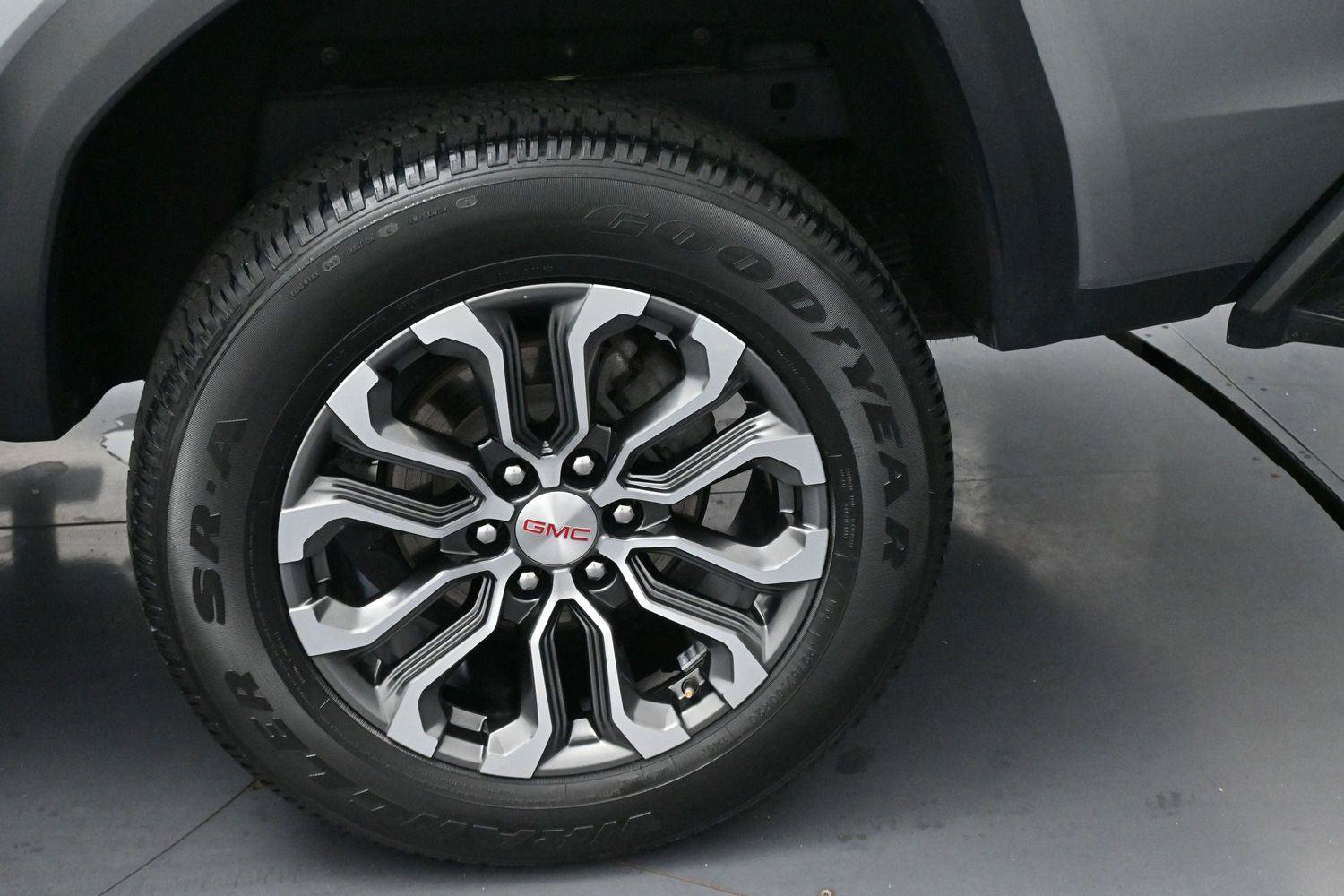 Used 2023 GMC Canyon Denali AWD/4WD image 36