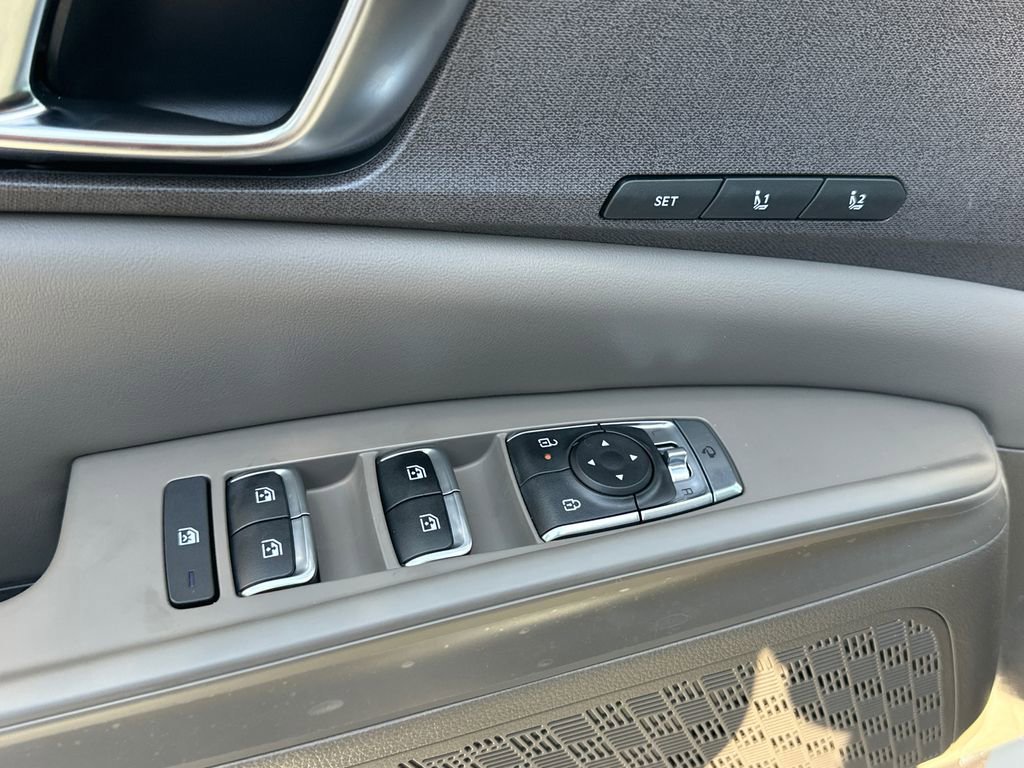 New 2026 Kia Carnival EX image 15