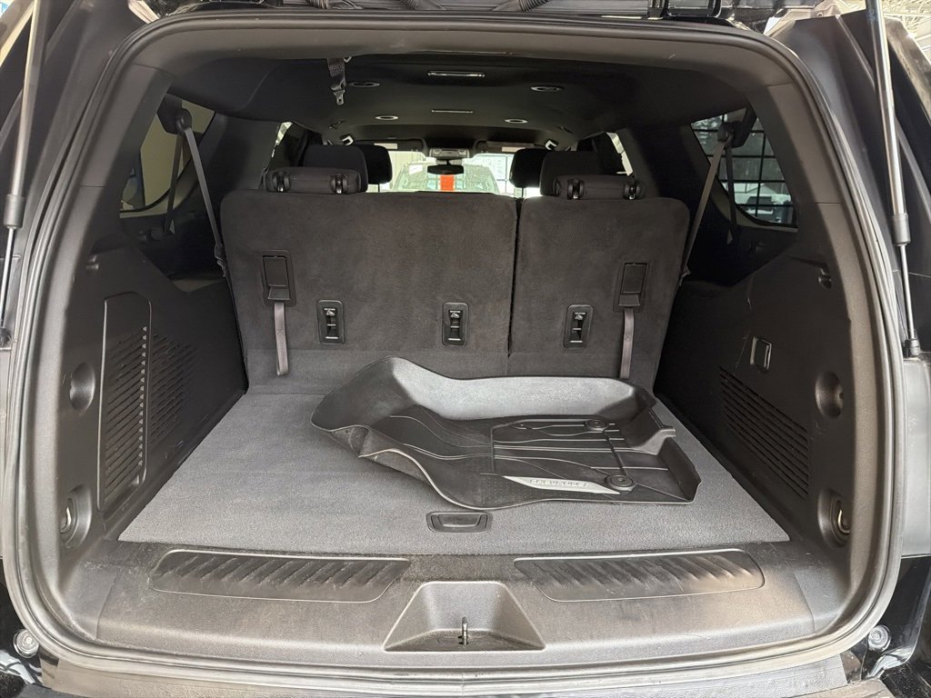Used 2023 Chevrolet Suburban LS image 8