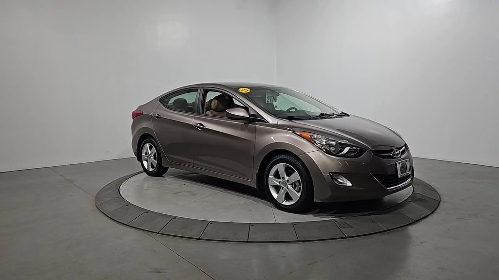 Used 2013 Hyundai Elantra GLS w/ Preferred Pkg FWD image 8