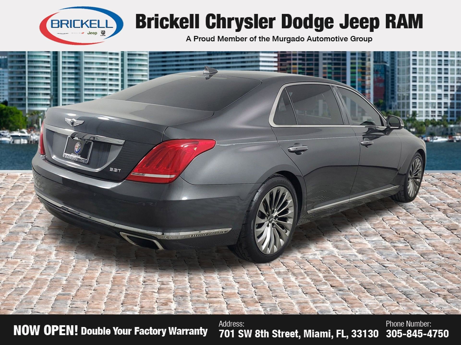 Used 2017 Genesis G90 3.3T Premium RWD image 10