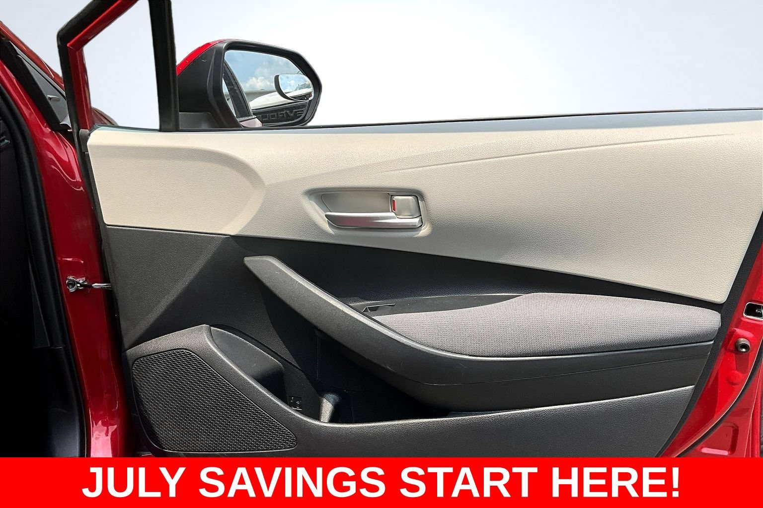 Used 2020 Toyota Corolla LE FWD image 27