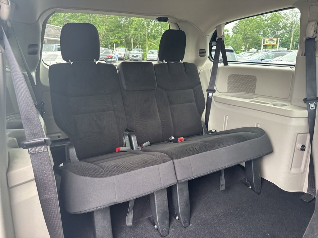 Used 2019 Dodge Grand Caravan SE image 48