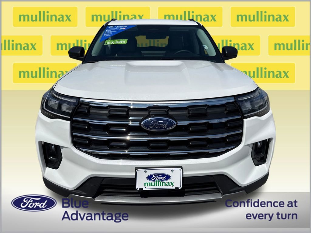 Used 2025 Ford Explorer Active w/ Active Comfort Package image 11