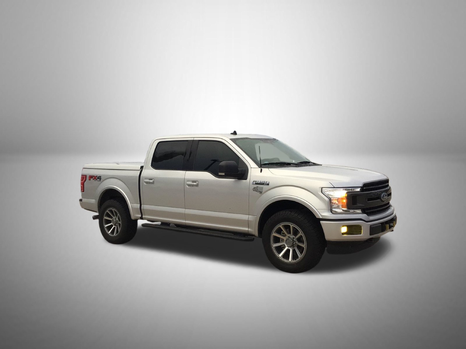 Used 2019 Ford F150 XLT w/ Equipment Group 302A Luxury AWD/4WD image 2