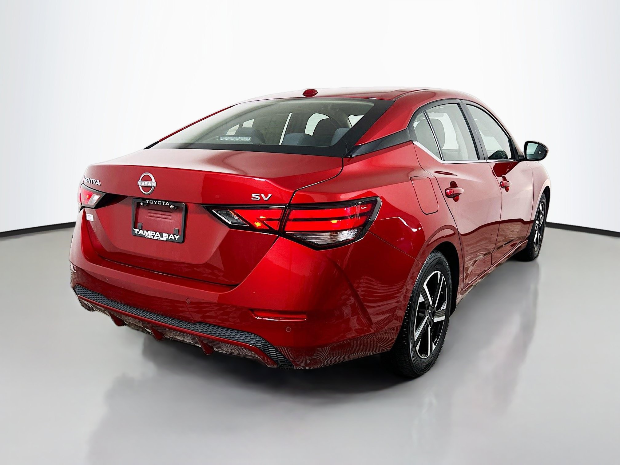 Used 2024 Nissan Sentra SV FWD image 4
