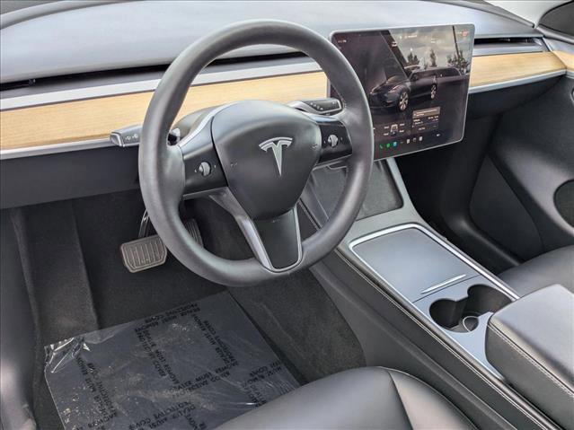 Used 2024 Tesla Model Y Long Range image 10