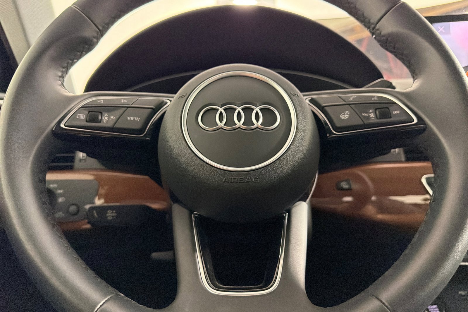 Used 2022 Audi A4 2.0T Premium w/ Convenience Package image 21