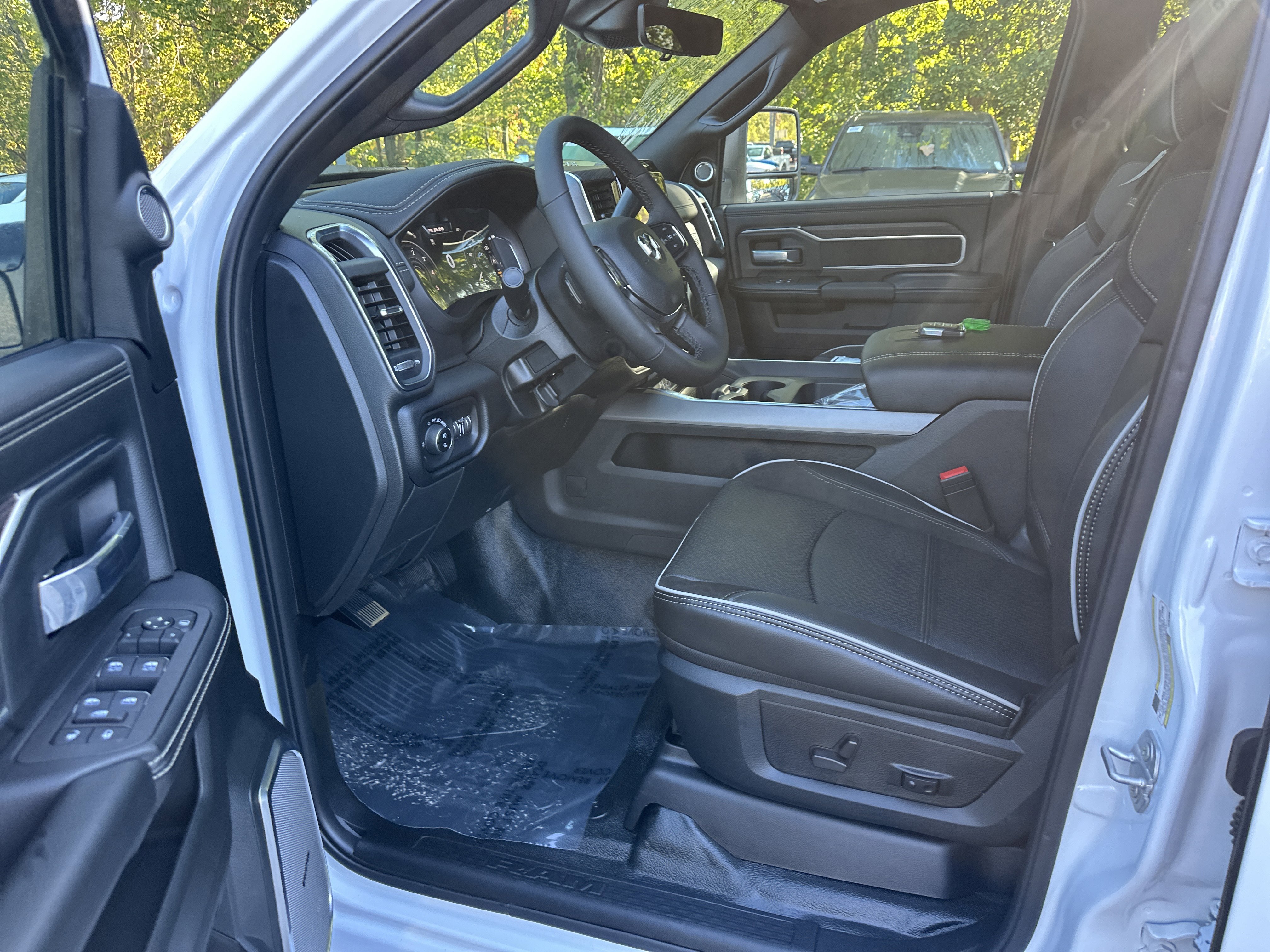 New 2026 RAM 5500 Laramie w/ Laramie Trim Package image 29