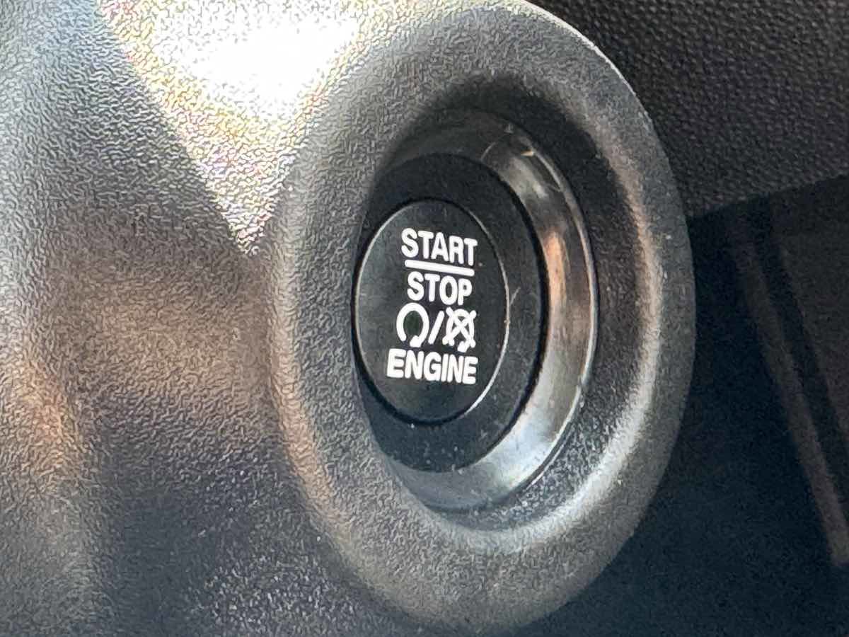 Used 2025 RAM ProMaster 2500 w/ Convenience Group FWD image 31