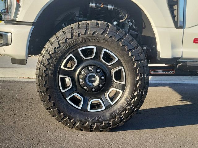 Used 2024 Ford F250 Platinum image 10