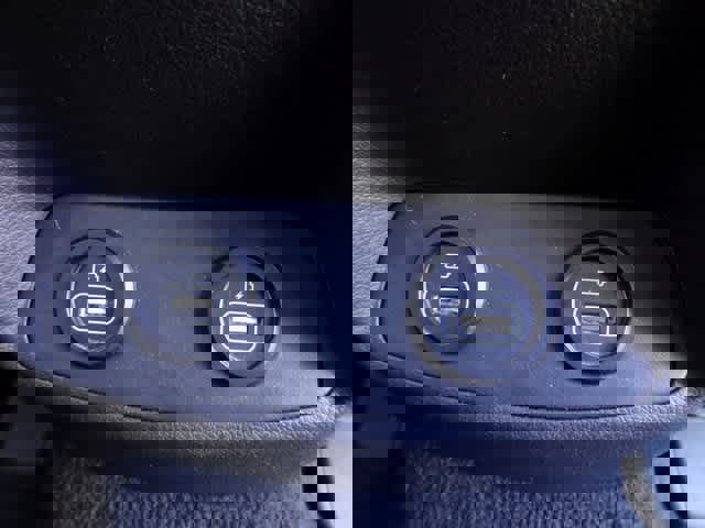 Used 2023 Hyundai Santa Fe SEL image 12