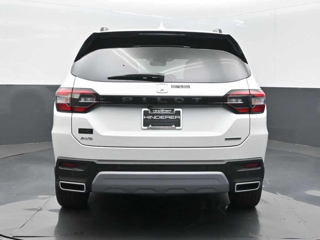 New 2025 Honda Pilot Touring image 19