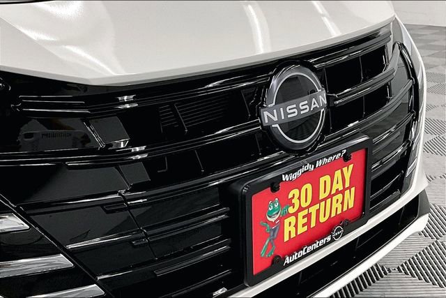 New 2025 Nissan Versa SV w/ Trunk Package image 16