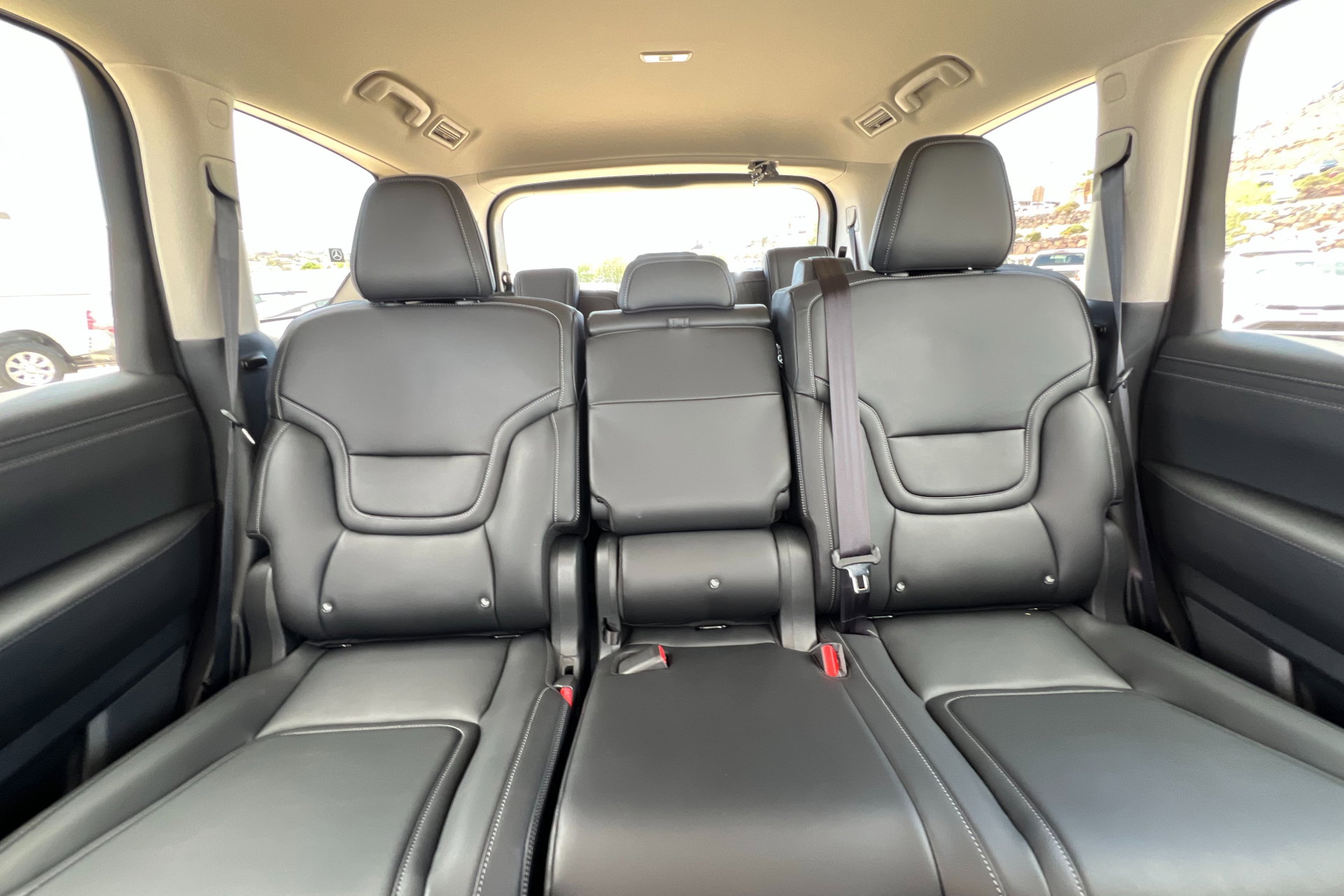 New 2025 Nissan Armada SV image 26