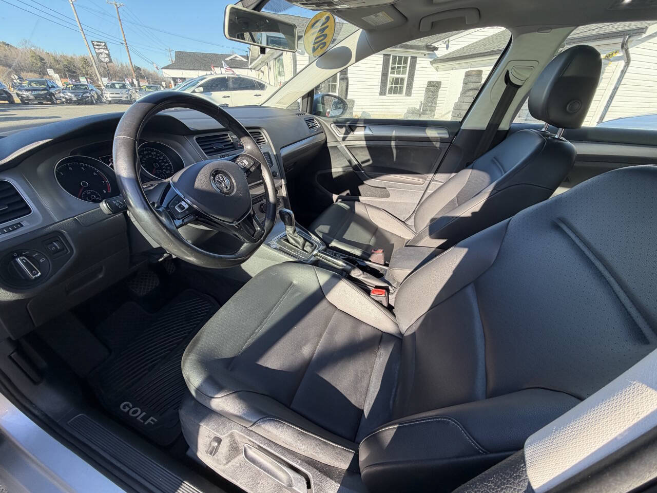 Used 2016 Volkswagen Golf Limited Edition FWD image 21