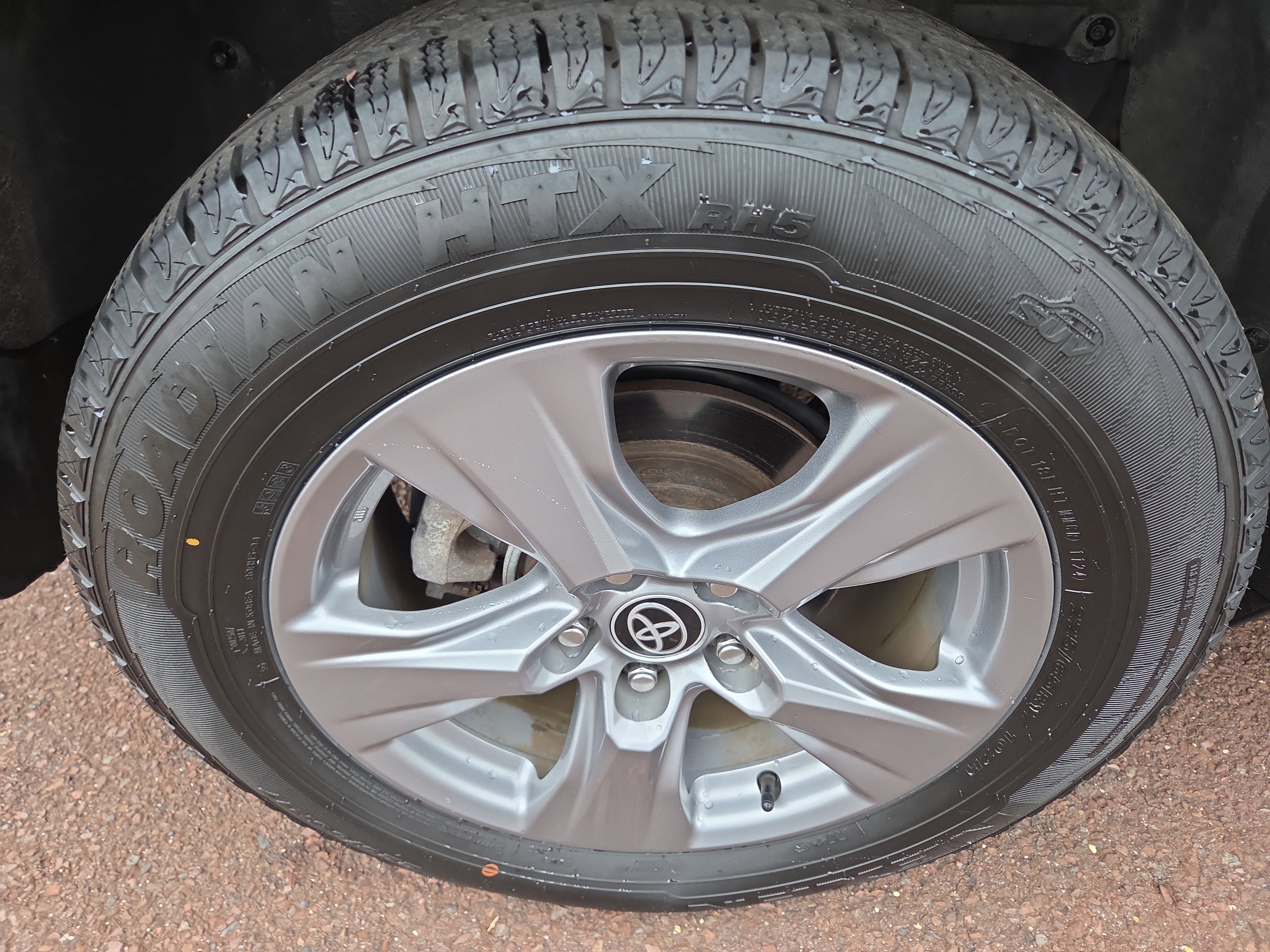 Certified 2022 Toyota RAV4 XLE w/ Convenience Package image 10