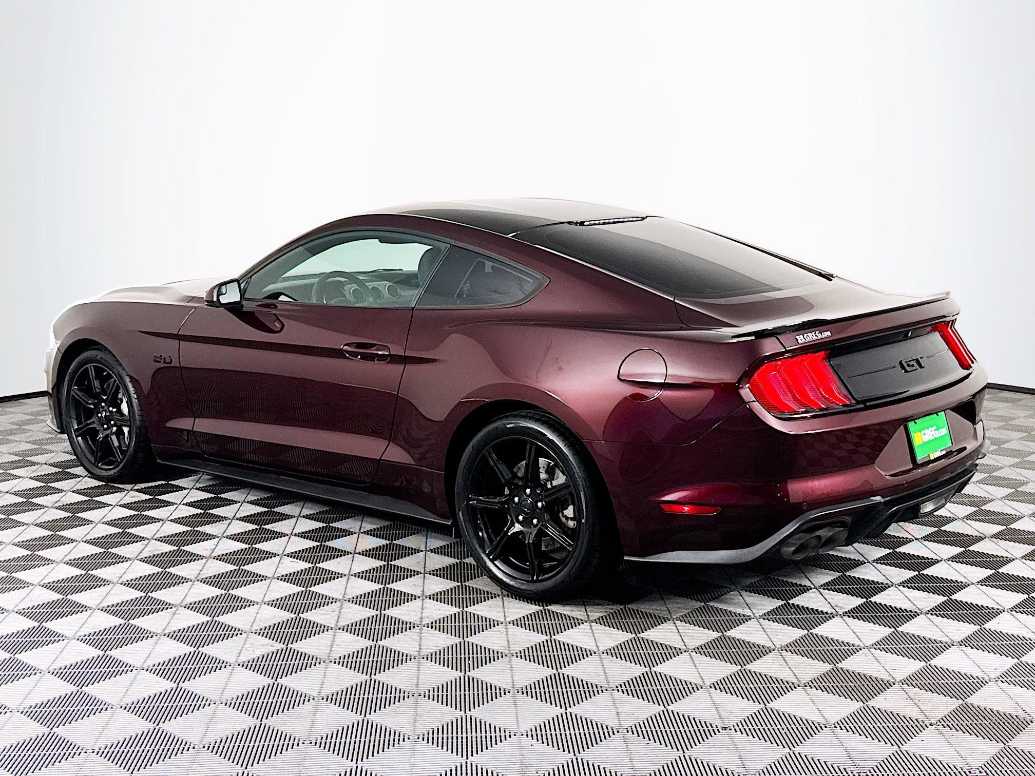 Used 2018 Ford Mustang GT w/ Black Accent Package RWD image 6