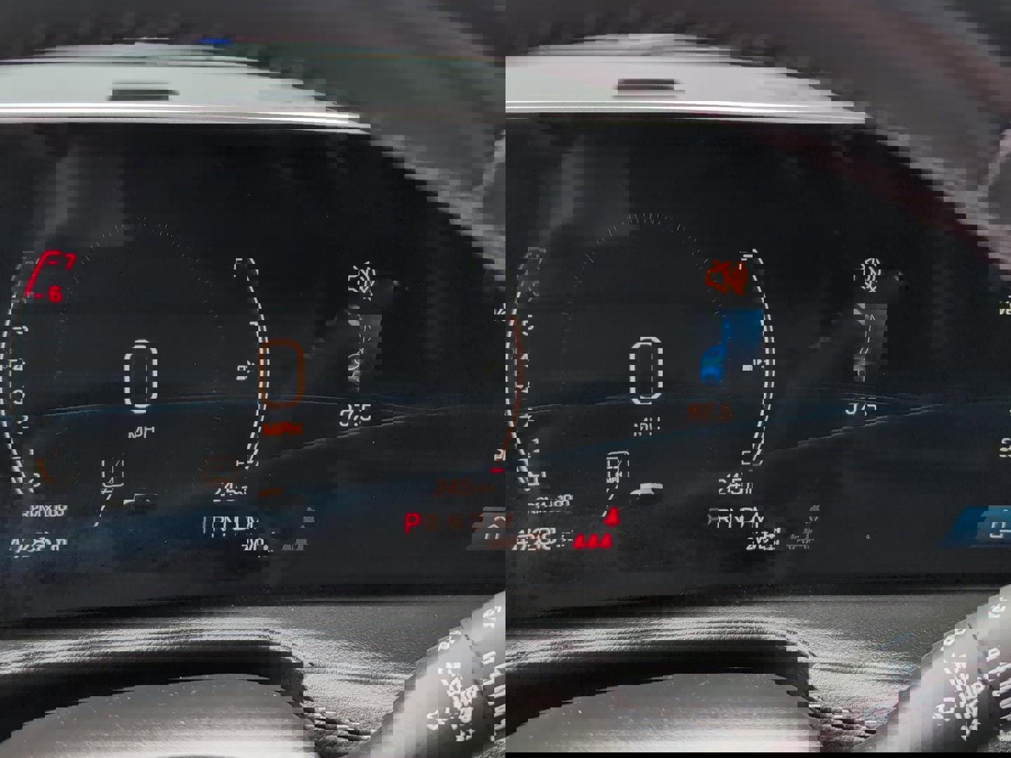 Used 2024 Cadillac XT4 Premium Luxury image 35