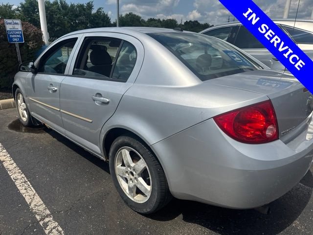 Used 2009 Chevrolet Cobalt LT w/ My Link Package FWD image 4