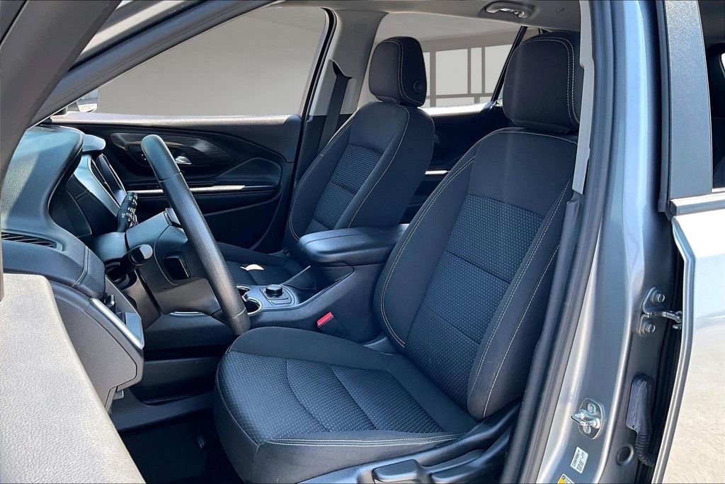 Used 2024 GMC Terrain SLE image 20