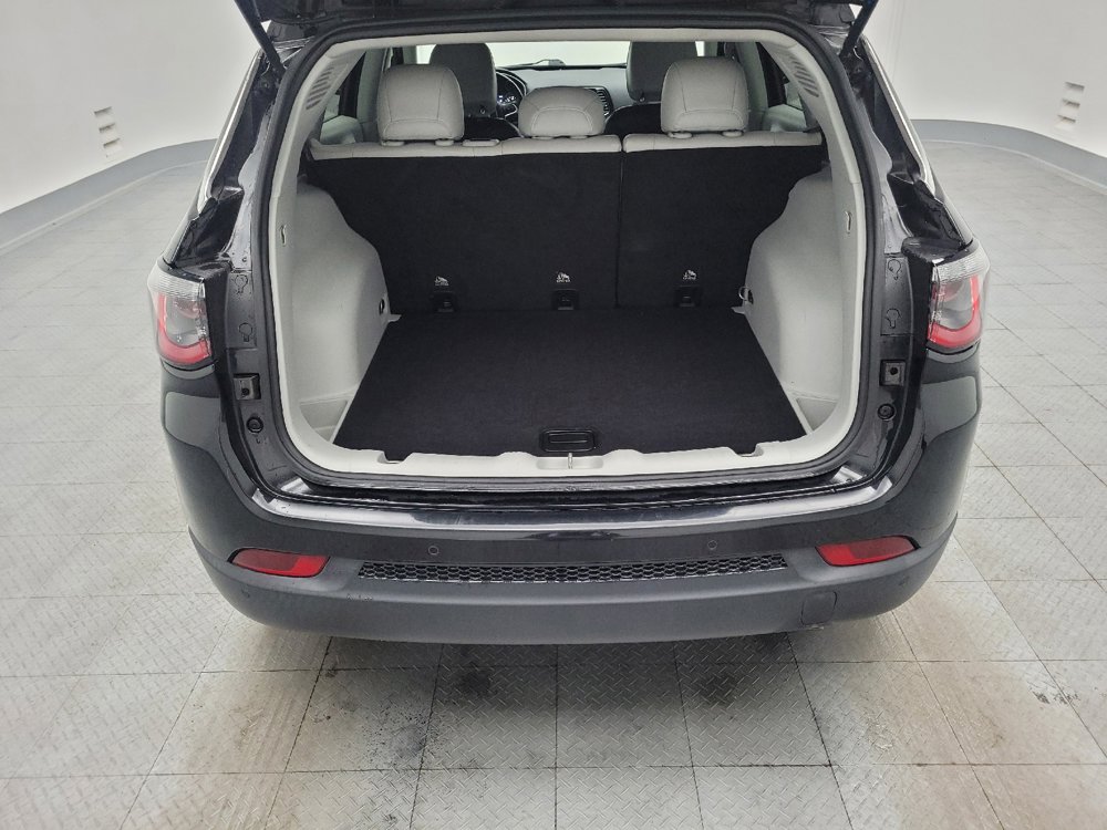 Used 2018 Jeep Compass Limited w/ Navigation Group FWD image 29