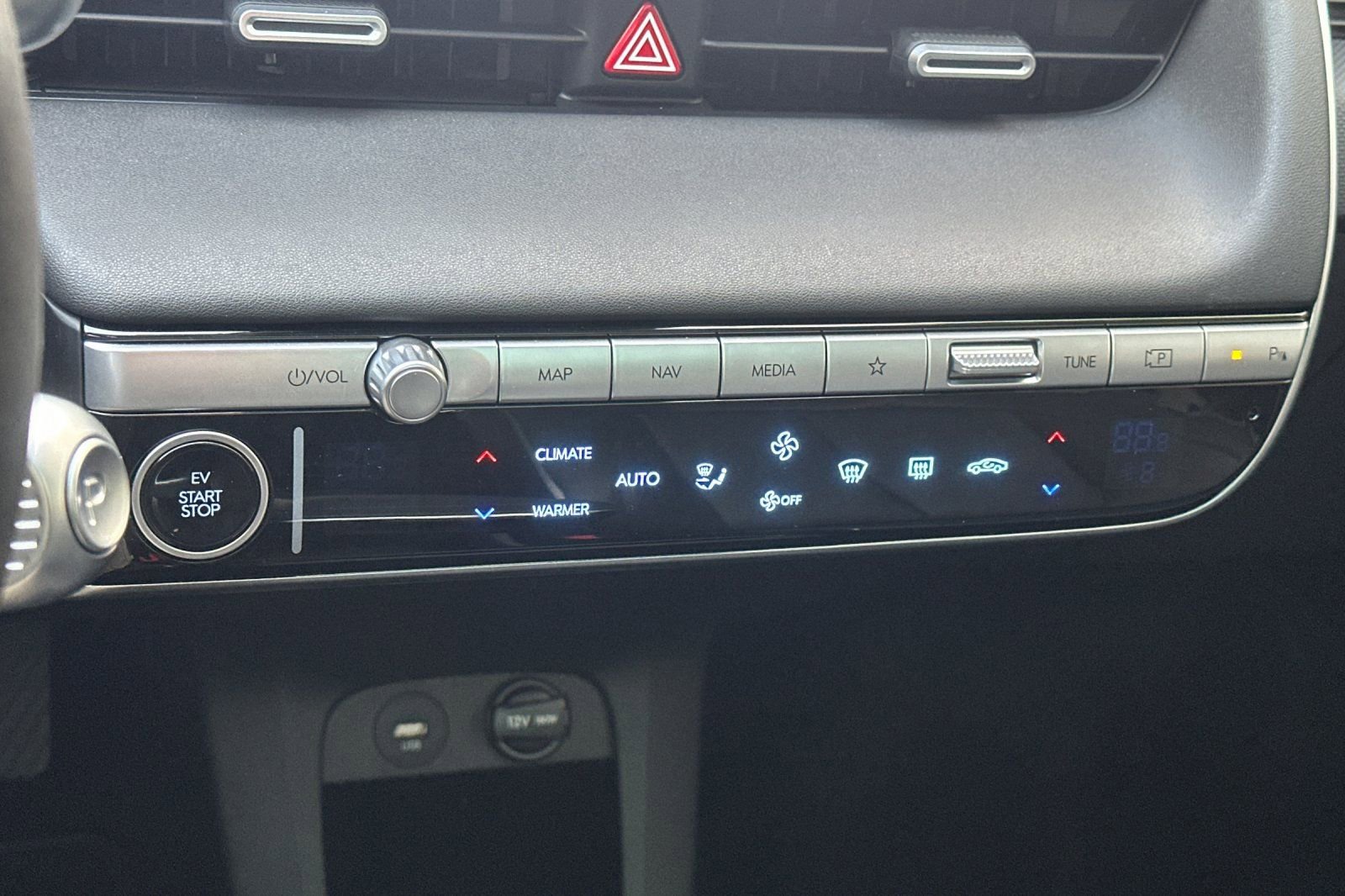 Used 2023 Hyundai Ioniq 5 Limited w/ Cargo Package image 23