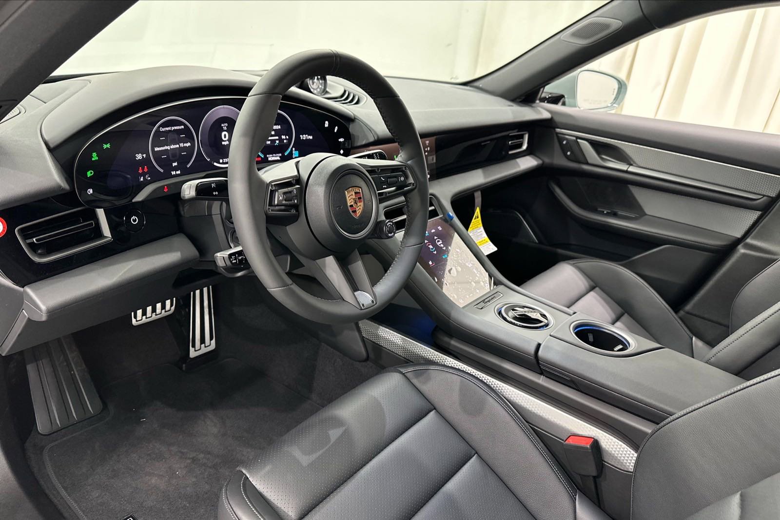 New 2025 Porsche Taycan 4S image 4