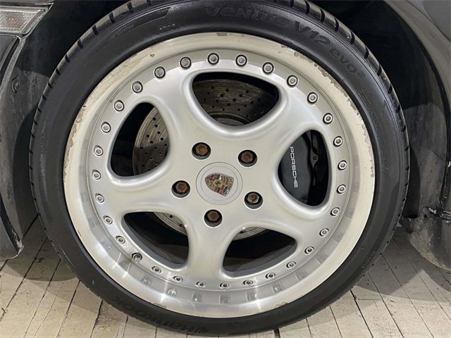 Used 2001 Porsche 911 Carrera 4 image 12