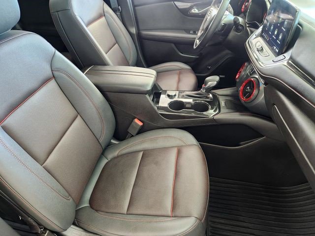Certified 2025 Chevrolet Blazer RS w/ Enhanced Convenience Package AWD/4WD image 15