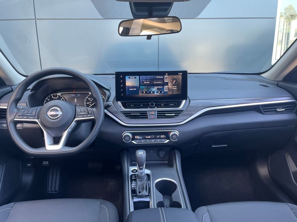 New 2026 Nissan Altima 2.5 SV image 12