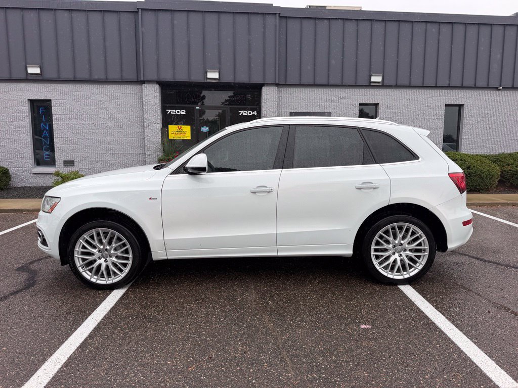 Used 2017 Audi Q5 2.0T Premium Plus w/ Technology Package AWD/4WD image 13