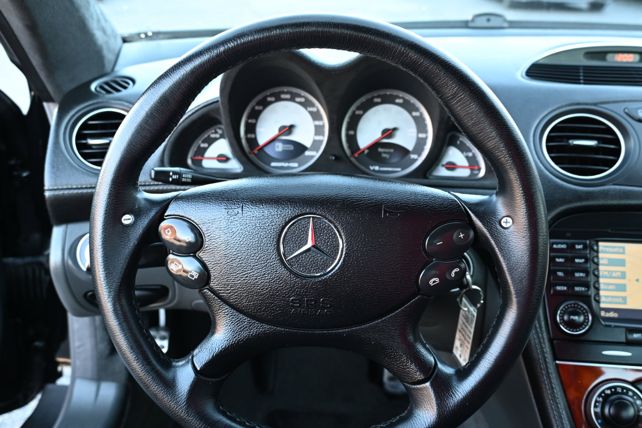 Used 2005 Mercedes-Benz SL 55 AMG image 26