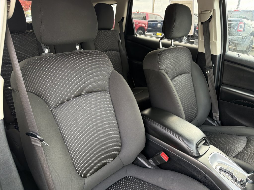 Used 2020 Dodge Journey SE FWD image 27