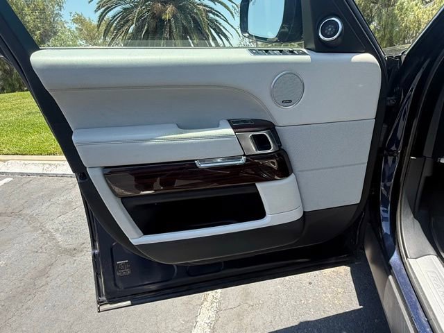 Used 2014 Land Rover Range Rover Supercharged image 8