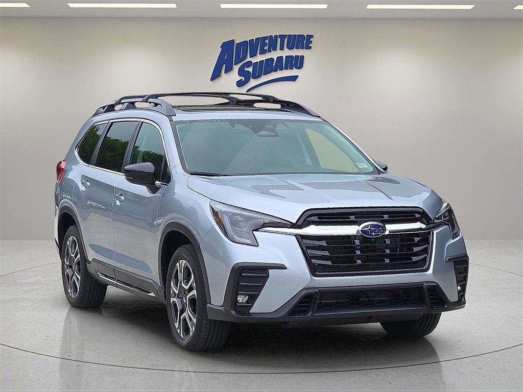 New 2025 Subaru Ascent Limited image 1